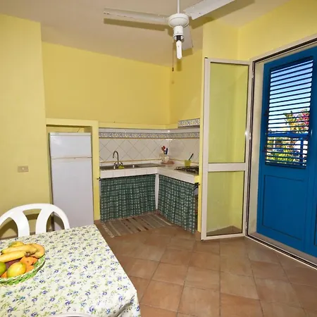 Saba * Lampedusa