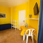 Saba * Lampedusa