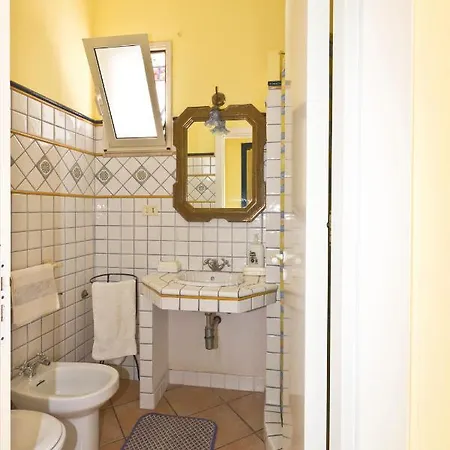 Saba * لامبيدوزا